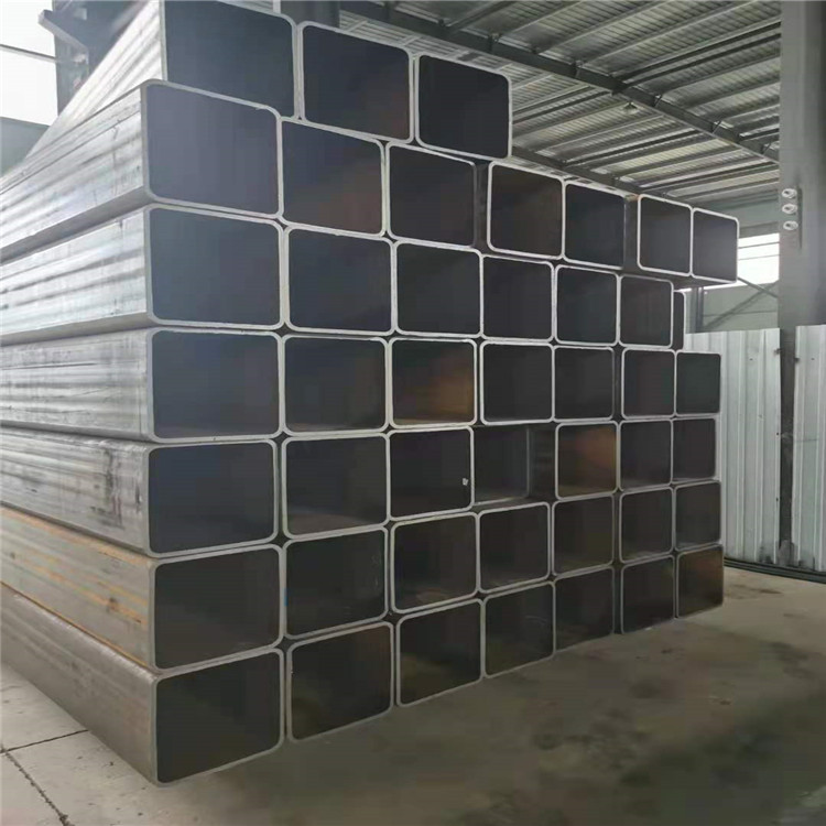 大口径方管